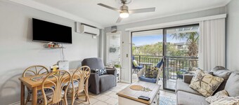 Beachfront Condo with Communal Pool & Ocean Views!