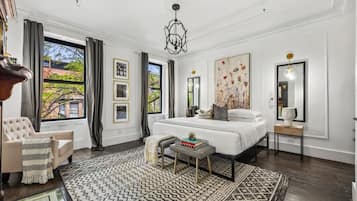 8 bedrooms, iron/ironing board, free WiFi