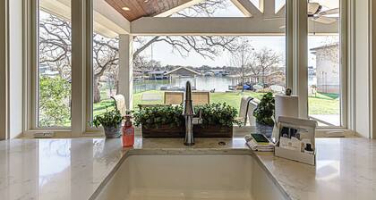Lakefront Family Home for 12, w Picturesque Views & Patio
