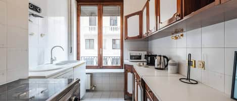 冰箱、微波炉、炉灶、洗碗机