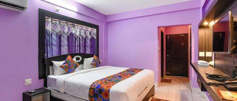 Superior Double Room | Desk, free WiFi, bed sheets