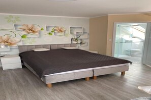 3 soverom, reiseseng for barn, wi-fi (inkludert) og sengetøy