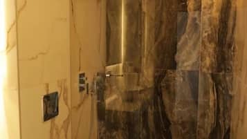 Appartement Deluxe, vue piscine | Salle de bain