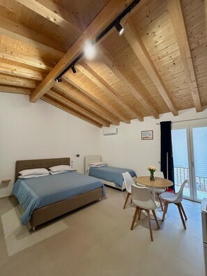 1 chambre, lit parapluie, Wi-Fi, draps fournis