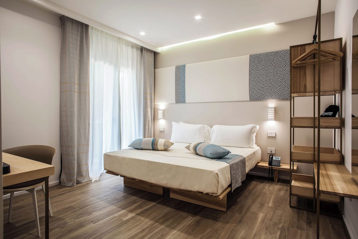 In-room safe, desk, laptop workspace, blackout drapes