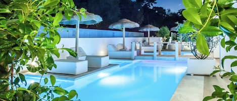 Deluxe Double or Twin Room, Pool View | Terrace/patio