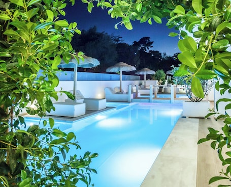 Deluxe Double or Twin Room, Pool View | Terrace/patio