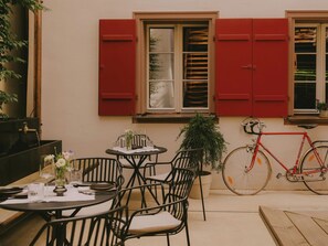 Front of property - 1280 Krone (Geisingen)