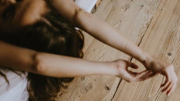 Comfort-Doppelzimmer | Zimmersafe, Schreibtisch, laptopgeeigneter Arbeitsplatz