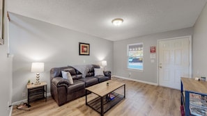 TV, fireplace, offices
