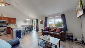 Téléviseur, foyer, bureau