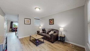 TV, fireplace, offices