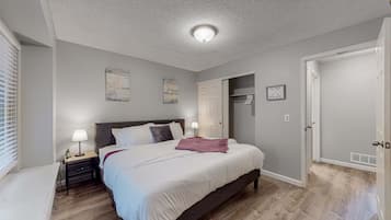 3 bedrooms, iron/ironing board, travel cot, WiFi