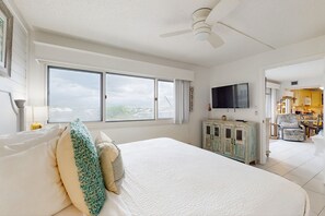 3 室のベッドルーム、インターネット、ベッドシーツ