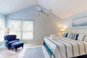 2 slaapkamers, een strijkplank/strijkijzer, internet, beddengoed