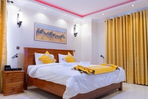 3 bedrooms, iron/ironing board, travel crib, free WiFi - The Royal Residence : Simba (Lion) (Kitengela)