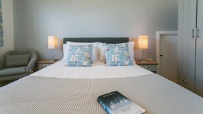 3 bedrooms, iron/ironing board, travel crib, free WiFi