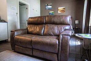 Televisión y oficina 