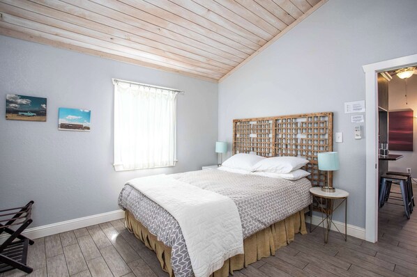 1 chambre, fer et planche à repasser, Wi-Fi, draps fournis