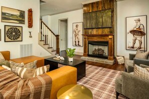 電視、壁爐、 辦公室