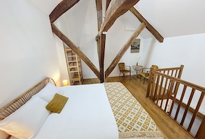 3 soverom, strykejern/-brett, reiseseng for barn og wi-fi (inkludert)