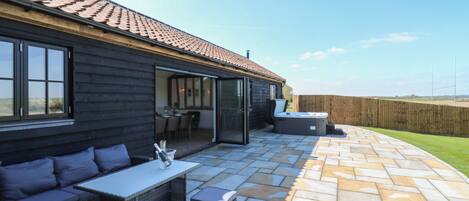 Cottage | Terrace/patio