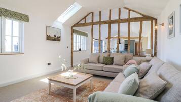 Cottage | Living area