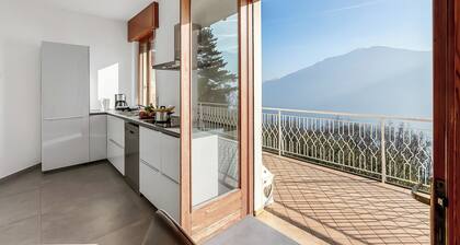 Casa Panorama Tremosine, Tremosine, Italy