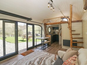 Living area - Longlands Lodge (Wigton)