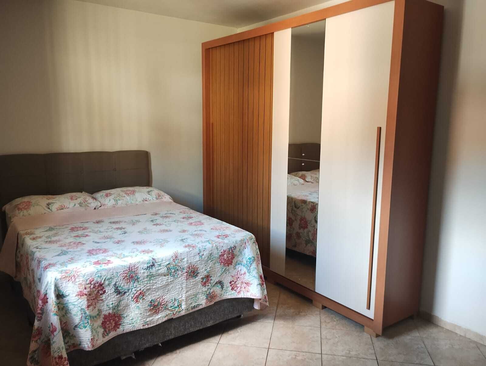 2 dormitorios, wifi gratis, ropa de cama