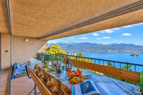 Isola Bella: Lake Maggiore view Terrace in Stresa, Stresa, Italy