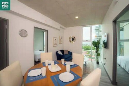 Private condo in front of La Sabana Park, San José