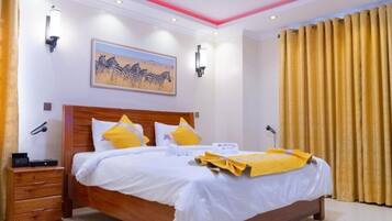 3 bedrooms, iron/ironing board, travel crib, free WiFi