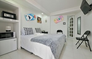 Basic Double Room | In-room safe, free WiFi - Bay Winds Inn (San Andrés)