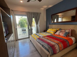 1 bedroom, desk, iron/ironing board, free WiFi