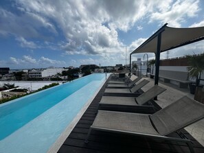 Outdoor pool - 1bed centro, roof top sea view, jacuzzy pool, work space gym 400m beach (Playa del Carmen)