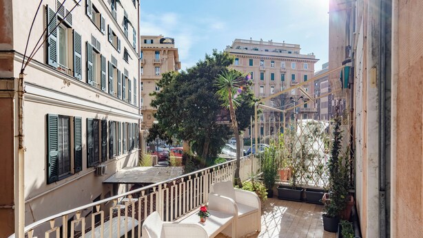 Leilighet, 2 soverom, balkong | Terrasse/patio