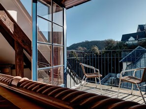Cottage | Terrace/patio - Bayview Tower (Lynton)