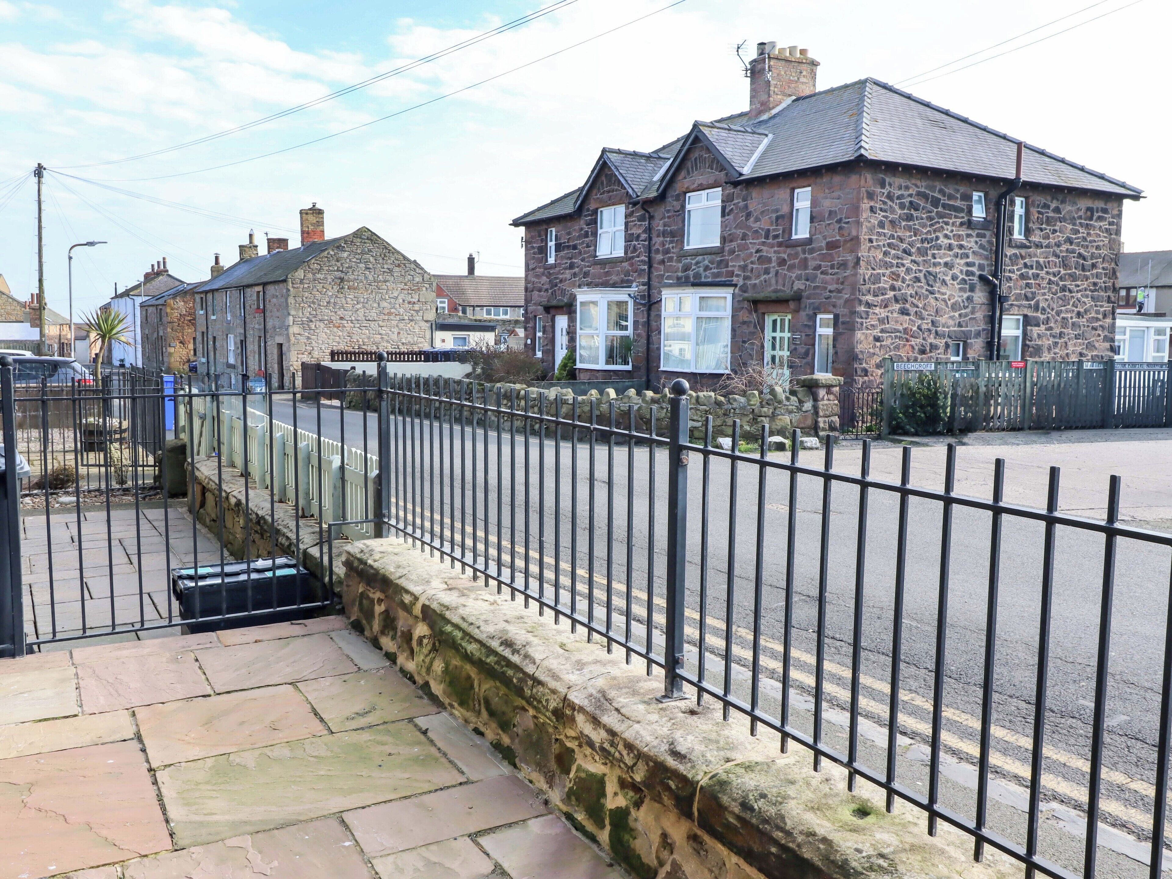 Cottage | Property grounds