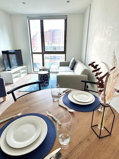 Sheffield Centre - Modern 1BR Apartment - Sleeps 3