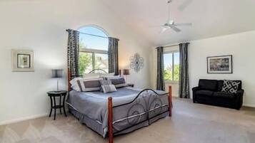 2 habitaciones, tabla de planchar con plancha, wifi y ropa de cama