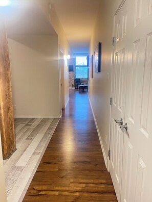 Interior - Executive Condo steps away from waterfront drive in the Exchange District (Winnipeg)