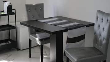 Deluxe Room, Patio | 1 bedroom, in-room safe, free WiFi