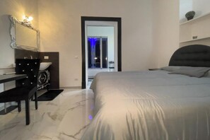 Deluxe Room, Patio | In-room safe, free WiFi - NOTTE ROSA SUITES & RELAX (Fornovo di Taro)