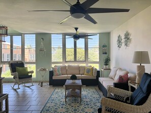 Smart TV, monitores de computador