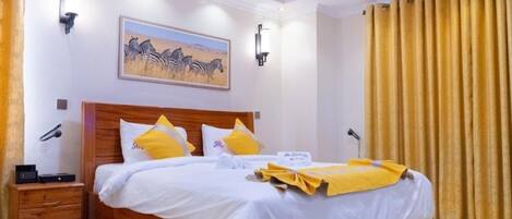 3 bedrooms, iron/ironing board, travel cot, free WiFi