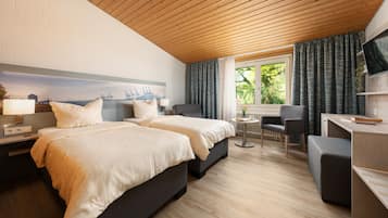 Habitació doble o amb dos llits individuals bàsica | Escriptori, espai de treball apte per a portàtils i wifi gratuïta