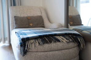 1 bedroom, desk, iron/ironing board, WiFi