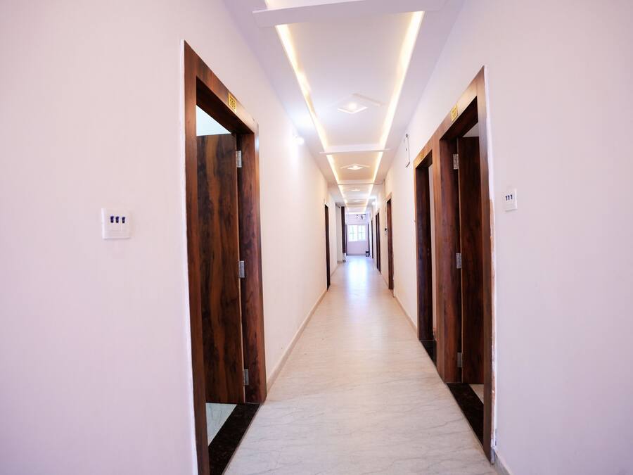 Dobbeltrom – deluxe, byutsikt | Oppholdsområde