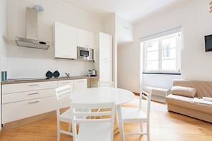 Comfort Apartment, City View | Private kitchen | Electric kettle